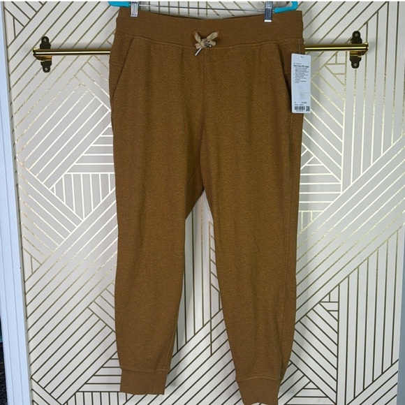 NWT- Lululemon Warm down mid-rise jogger (Heathered Spiced Bronze/White) - Picture 3 of 11